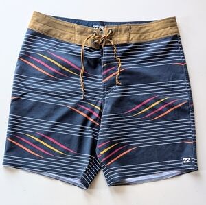 🌊 Billabong Platinum X Sundays Swim Trunks – Size 30 – Good Pre-Owned Condition